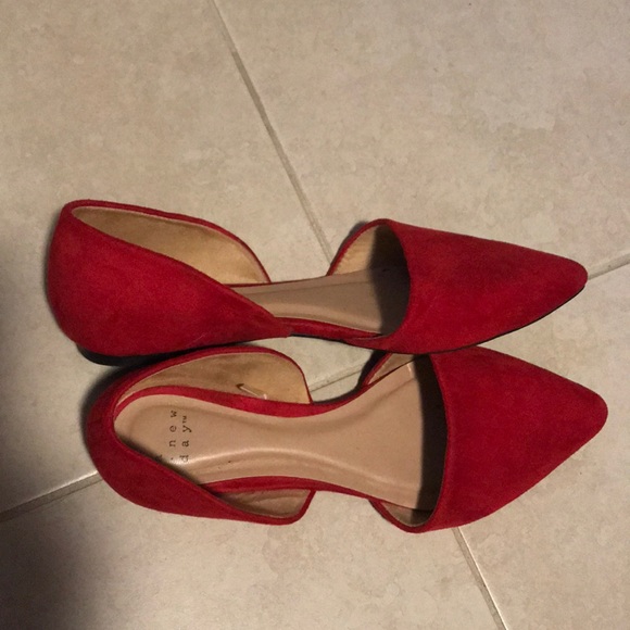 Shoes - ✨✨✨2 for $20✨✨😆Red flats